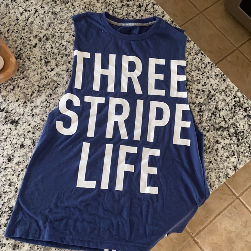 Women’s adidas shirt